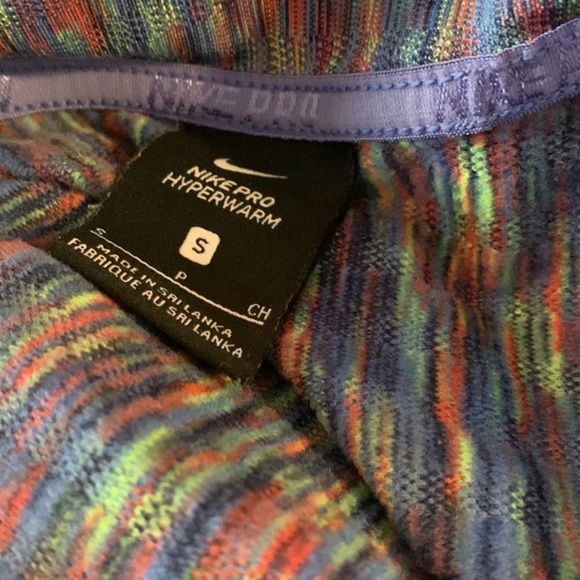 Nike Pro Women’s Half Zipped. Size S NWOT - Picture 6 of 7